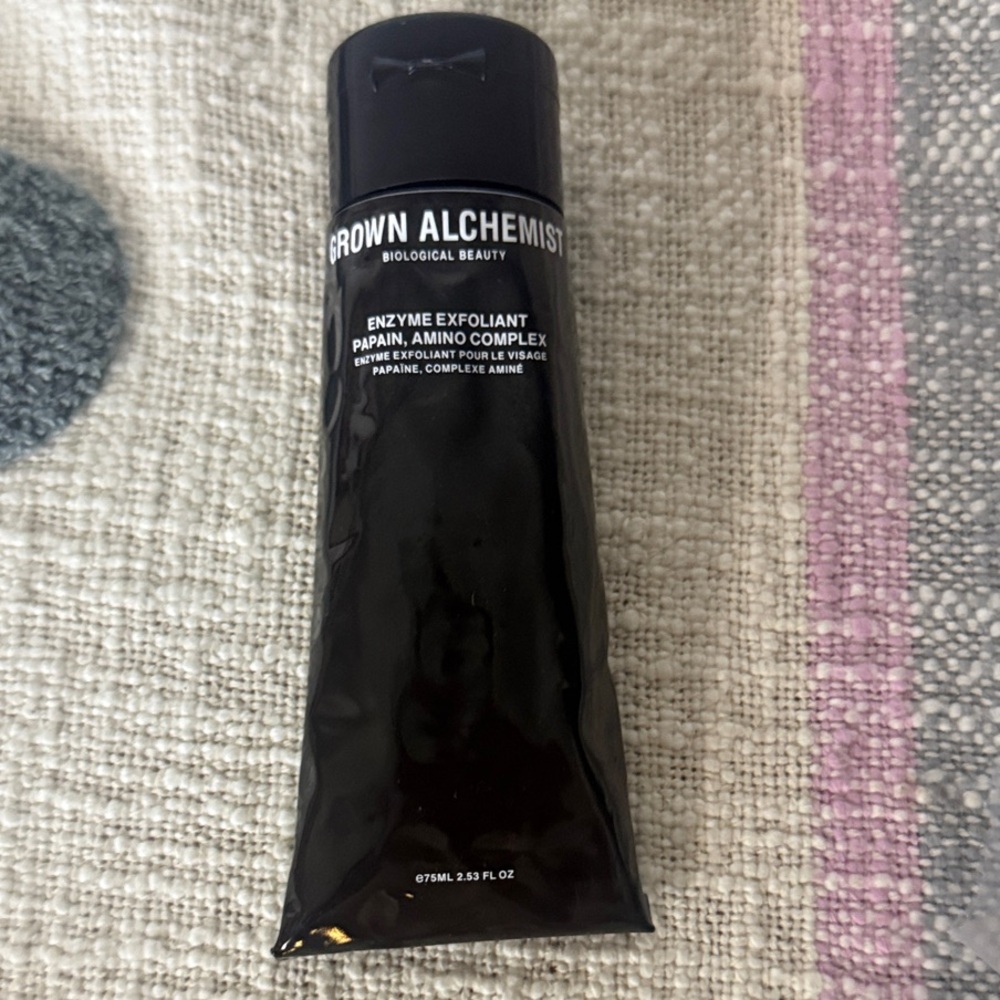 Grown Alchemist Enzyme Exfoliant in Black Tube 75ml - Picture 2 of 3